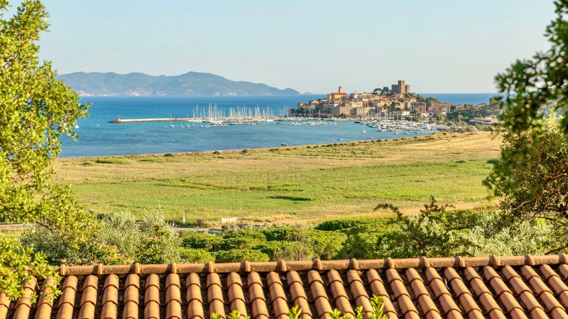 Residence With Pool And Private Beach In Talamone Just 500 Mt From The Sea Aparthotel